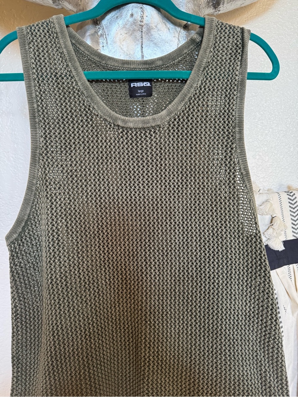 RSQ Olive Knit Sleeveless Tank Top large - Picture 4 of 7